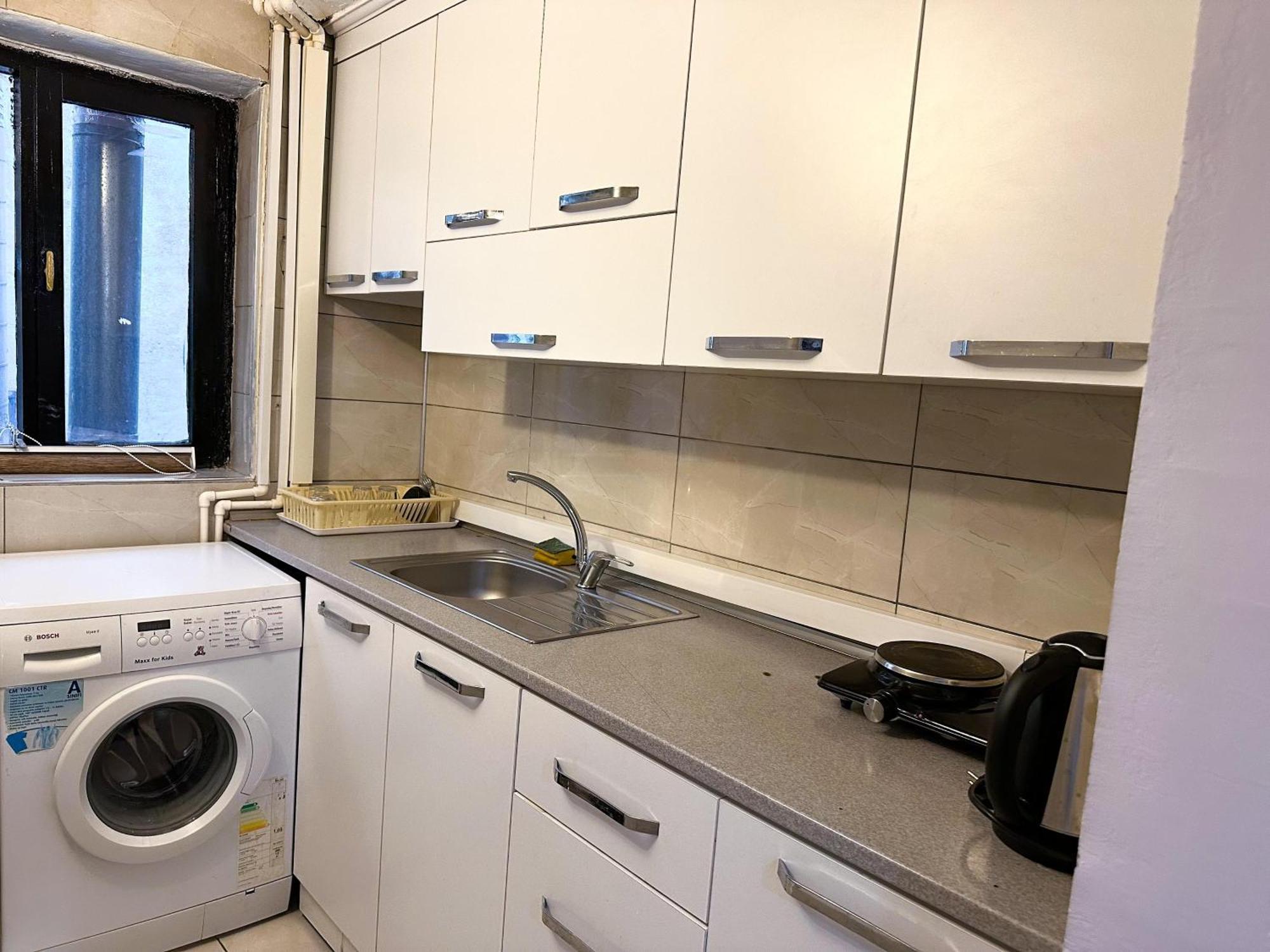 Tanya Apartment Istanbul Bagian luar foto